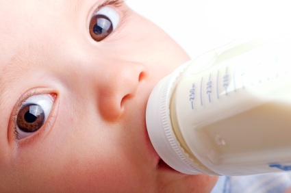 Are bottle fed babies more likely to be abused?