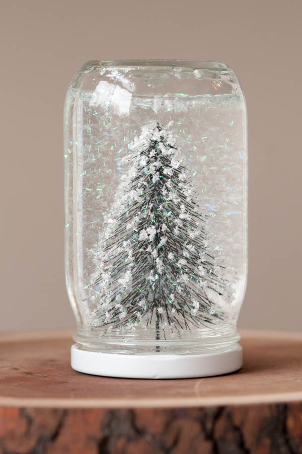 10 eco-friendly Christmas crafts